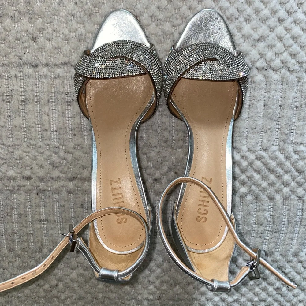 SCHUTZ JOLITA SILVER LEATHER SANDAL